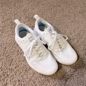 White vans ultraranges, only selling cause they are slightly too small on me